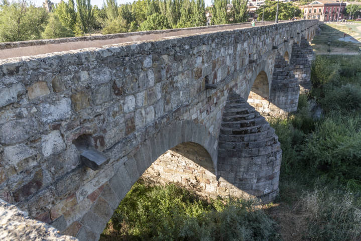 Salamanca 110 - Puente Romano.jpg